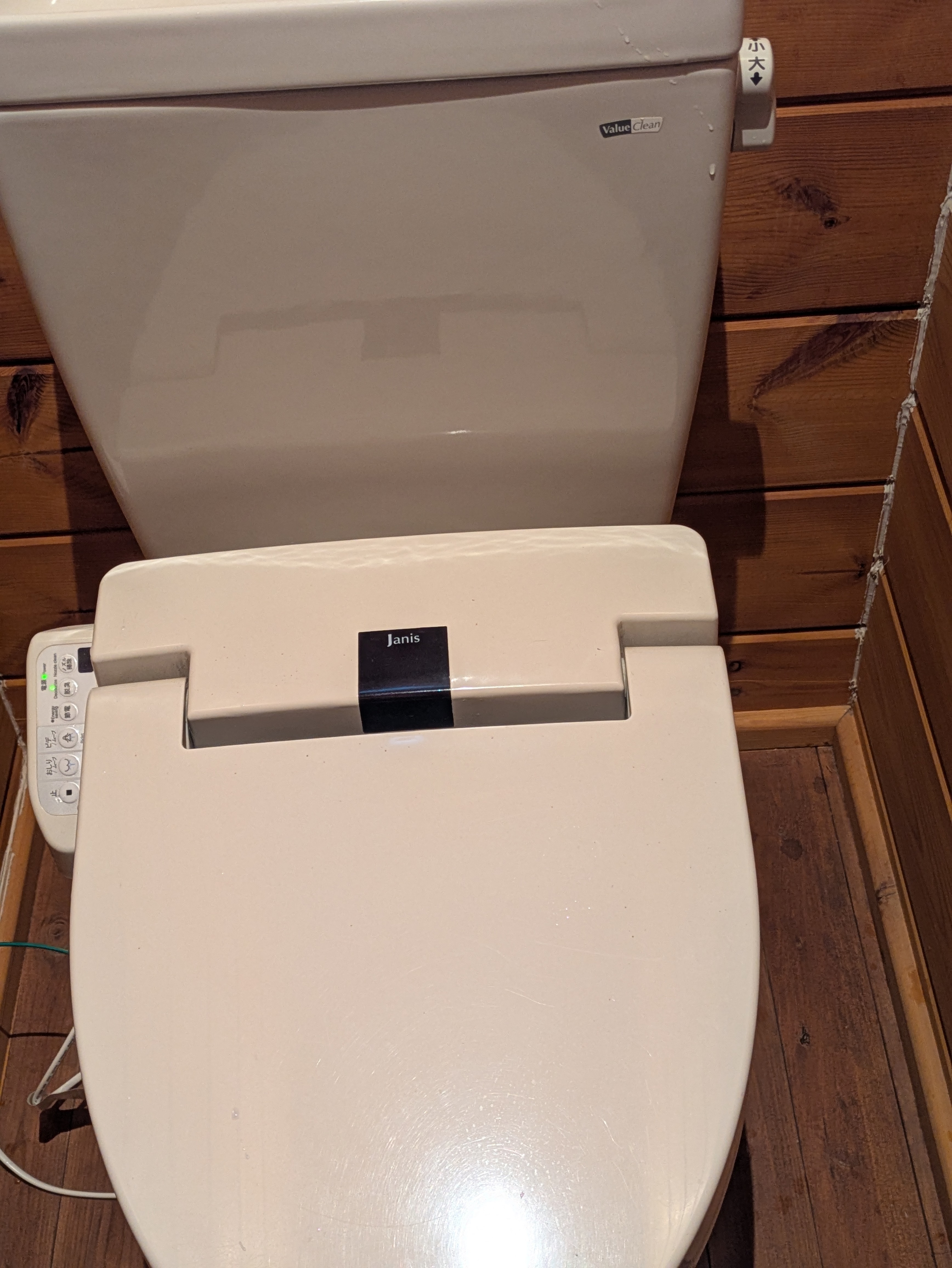 隅々までピカピカに仕上げます！の画像